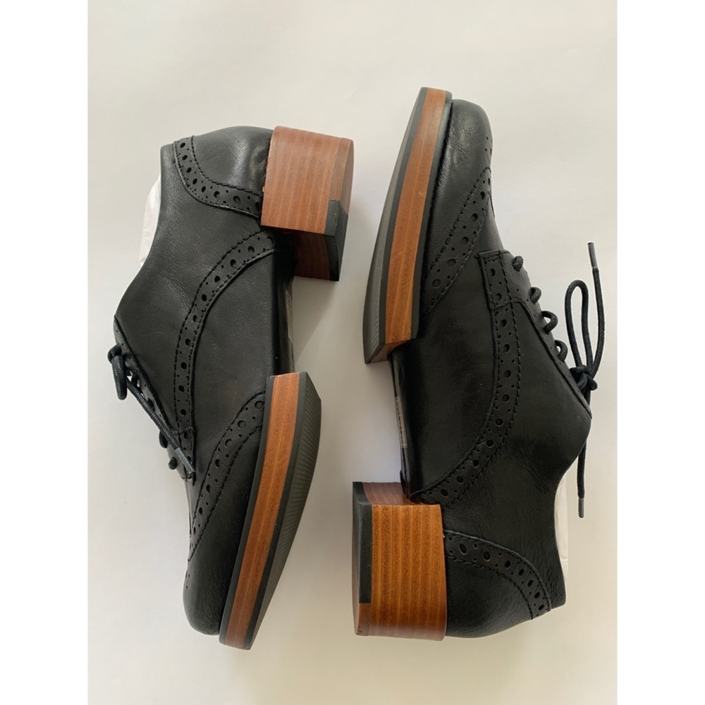Kelsi Dagger Brooklyn Thorton Lace up Oxford shoes